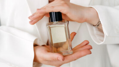 Top 5 Parfumuri de Femei Pe Care Le Adoră Bărbații