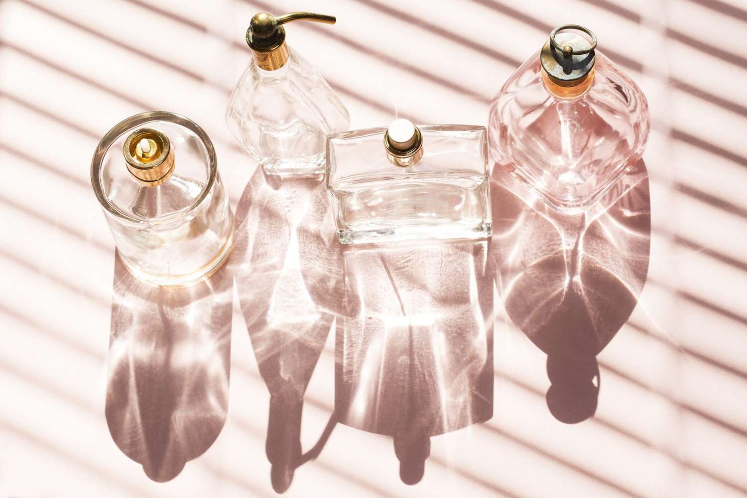Clasamentul celor mai persistente parfumuri: Femei si barbati
