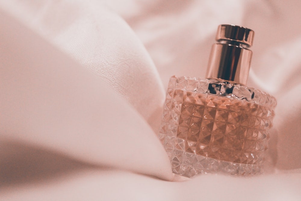 cele mai senzuale parfumuri pentru femei