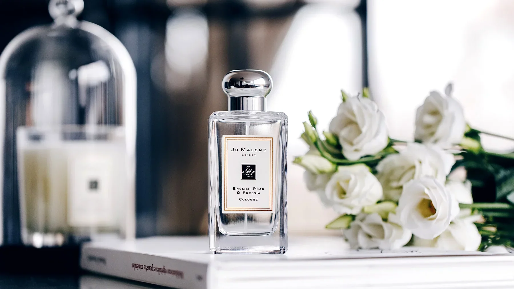 Jo Malone: Povestea Succesului unui Brand Britanic de Lux în Lumea Parfumurilor