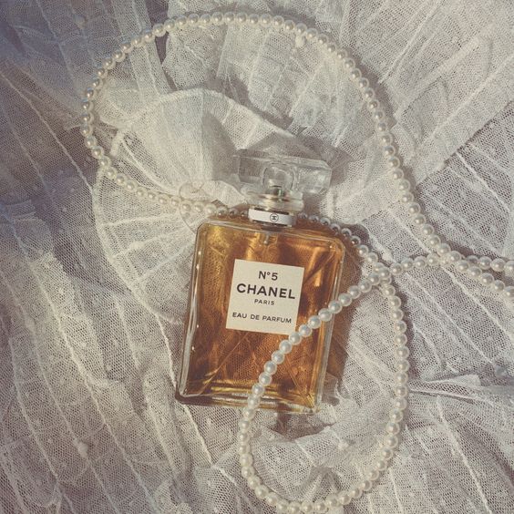 Top 5 Parfumuri de Lux