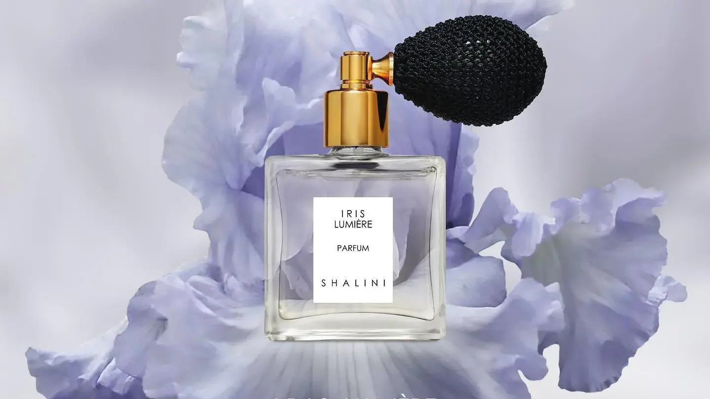 Descoperă Magia Florilor cu Shalini Parfum Iris Lumiere