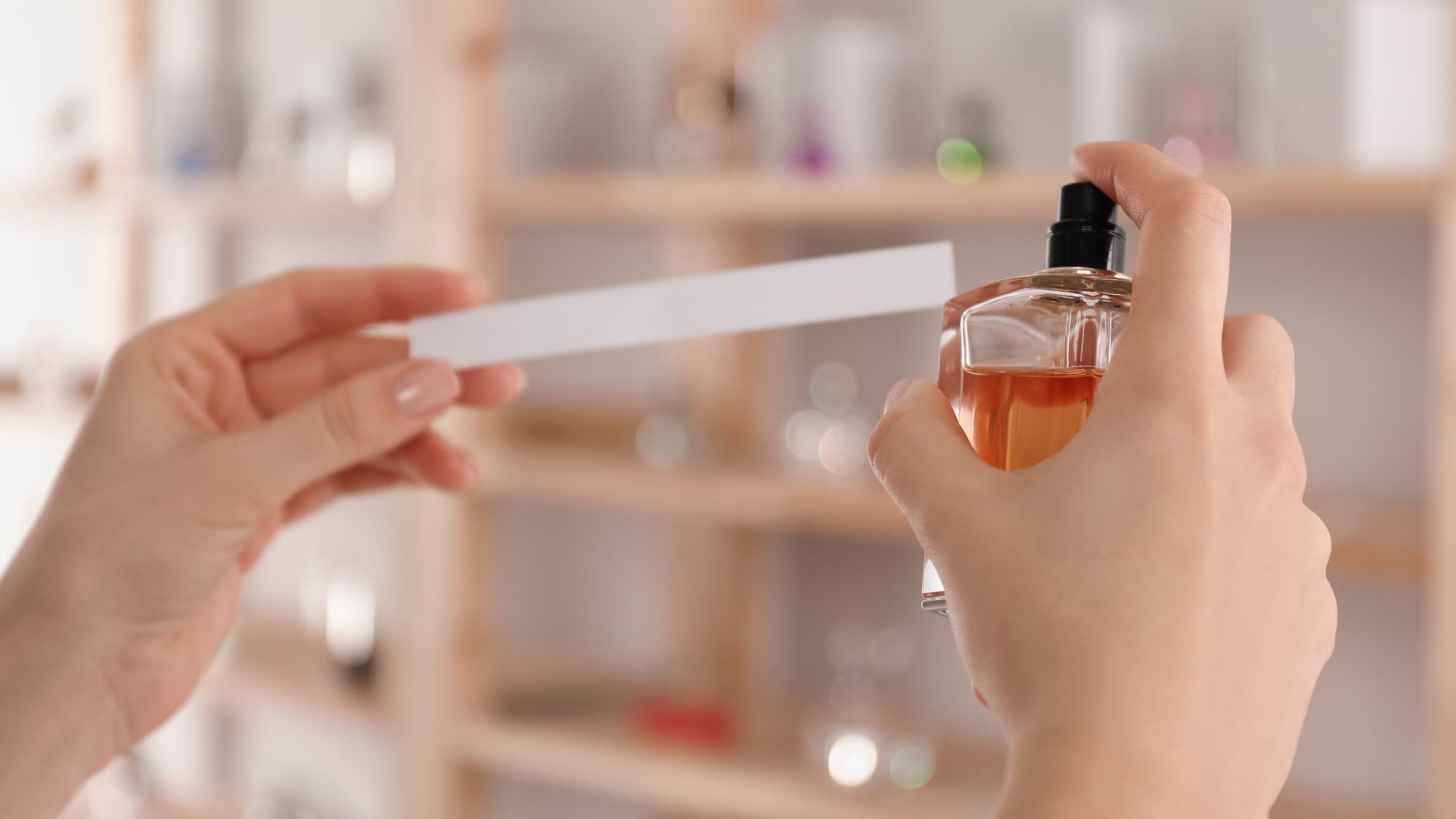 Cum Să Testezi un Parfum