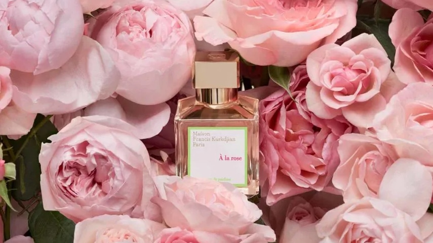 Top 5 Parfumuri cu Aromă de Trandafir în Această Primăvară